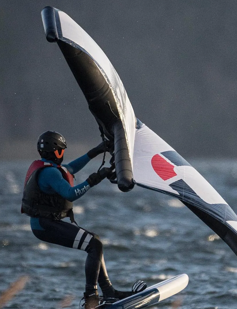 ¿Hace falta ir al mar para hacer Kitesurf?