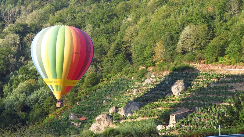 Descubre Galicia con ZigZig Travel: Naturaleza, Aventura y Cultura